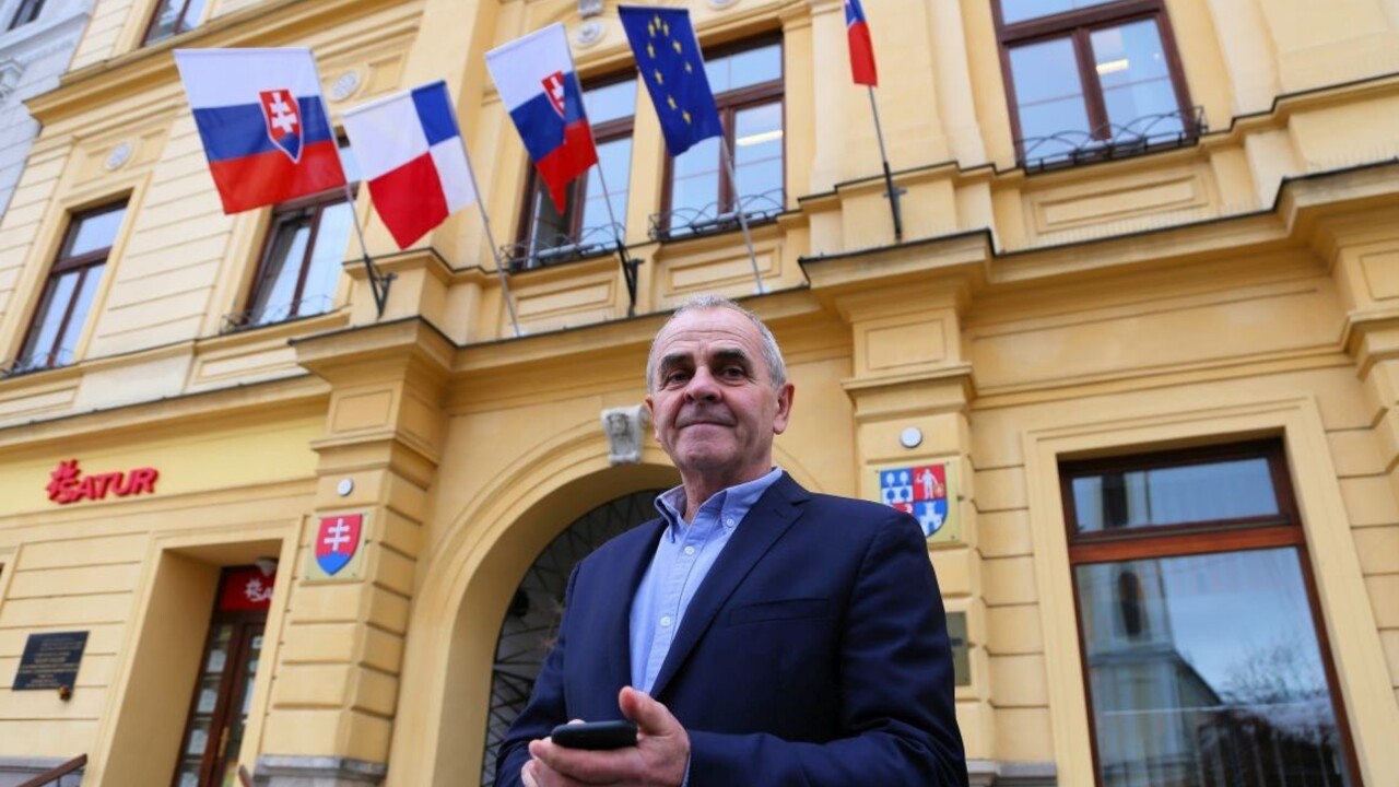 Kvalitných ľudí musíme adekvátne odmeniť, tvrdí banskobystrická župa