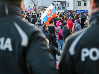 Drucker sa chcel stretnúť s organizátormi protestov. Odmietli ho