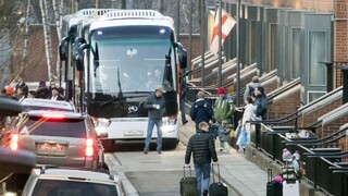 Z Moskvy odišli autobusy plné amerických diplomatov