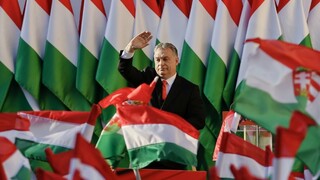 Maďari rozhodnú o smerovaní krajiny. Orbán vyzval ľudí, aby prišli voliť