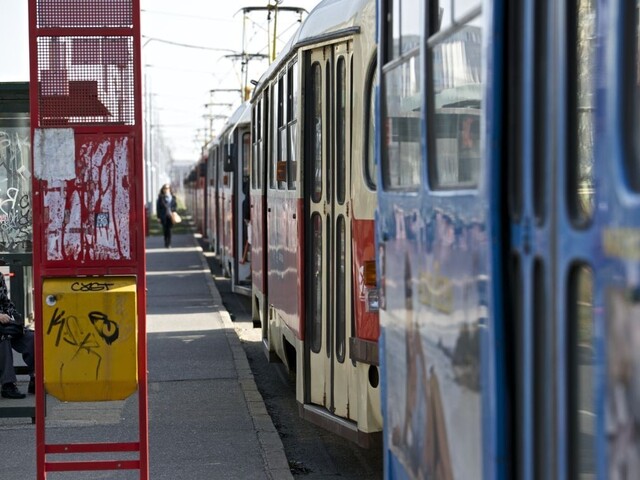 Magistrát stále nevie, kedy spustí obnovu trate v Karlovej Vsi