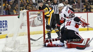 NHL: Program vyraďovacej časti je známy, odštartujú tri série