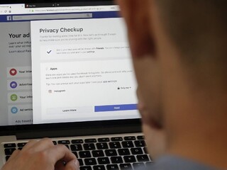 Prišlo vám upozornenie? Facebook píše užívateľom o zneužití údajov