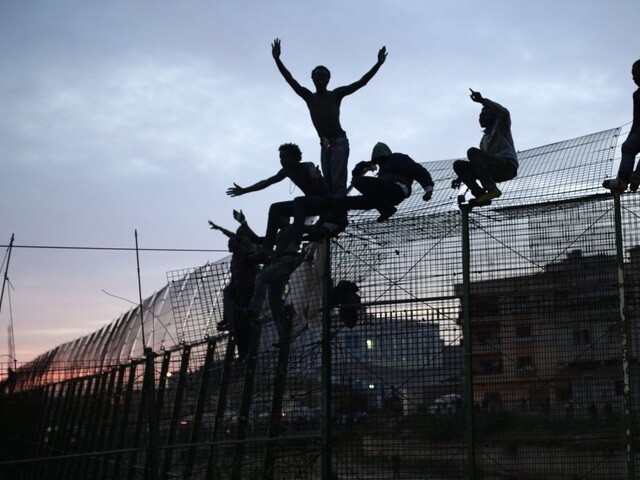 Stanicu zaplavili migranti, obci nestačia ubytovacie kapacity