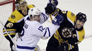 NHL: Boston zdolal Toronto, k triumfu prispel asistenciou aj Chára