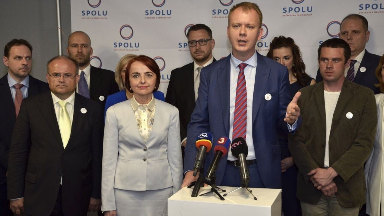 Strana SPOLU si na ustanovujúcom sneme zvolila predsedu