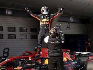Veľkú cenu Číny vyhral Ricciardo, iba tesne stihol kvalifikáciu