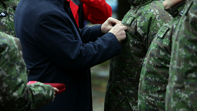 Vojak opísal, ako zachránil chlapca. Dostal ocenenie