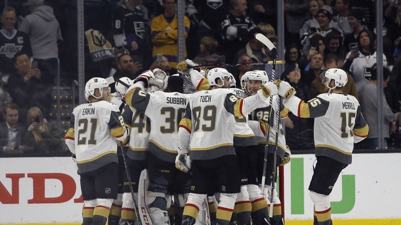 NHL: Rytieri postupujú do druhého kola, Tatar ostal na tribúne