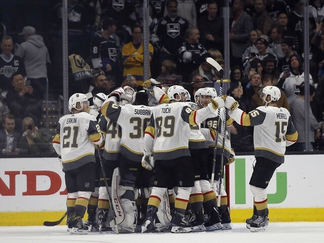 NHL: Rytieri postupujú do druhého kola, Tatar ostal na tribúne