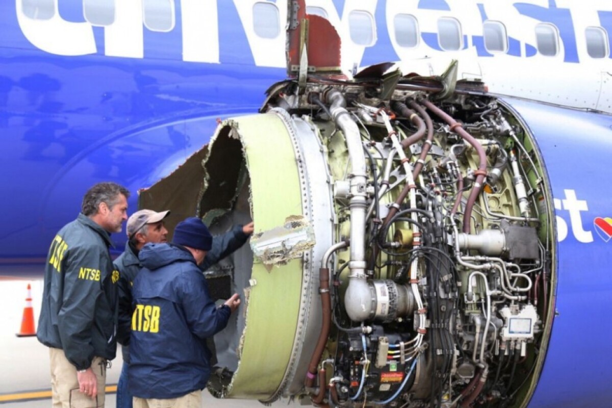southwest-airlines-emergency-landing-95245-8da3fdddd1d9421a9a3b087036b9e6aa_a02ed50e.jpg