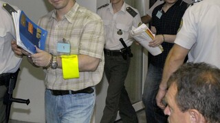 Polícia pochytala časť okoličányovcov, ktorých odsúdil Najvyšší súd