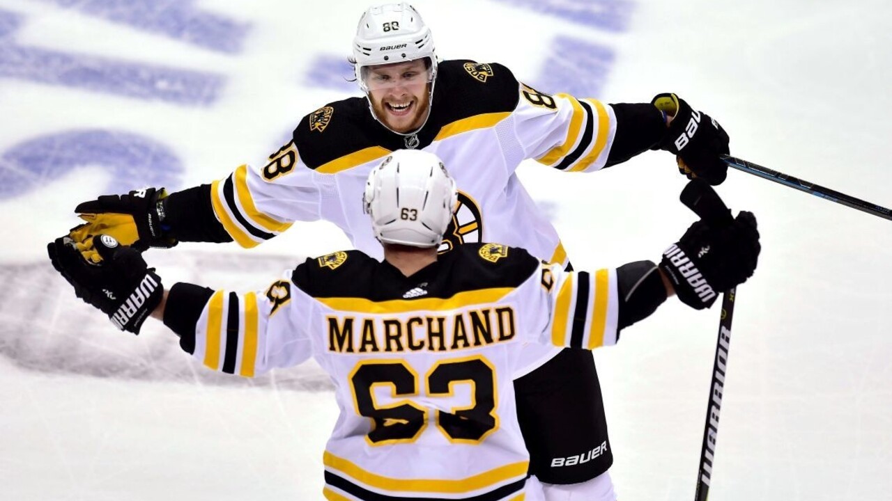 NHL: Chára získal pluská pri triumfe Bruins, Capitals vyrovnali sériu