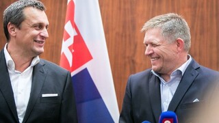 Zišli sa koaliční lídri, diskutujú o zlepšení životnej úrovne