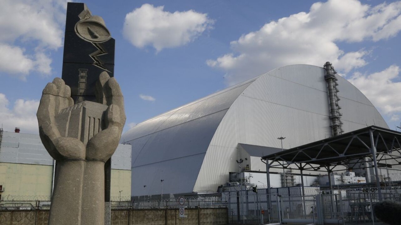 Černobyľ po 40 rokoch opäť vyvoláva obavy. Slabinou je rozpadávajúci sa sarkofág, ktorý zakrýva zničený reaktor