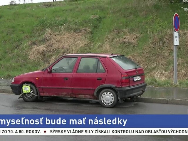 V Kežmarku riešia kuriózny prípad, niekto vtlačil auto do zákazu