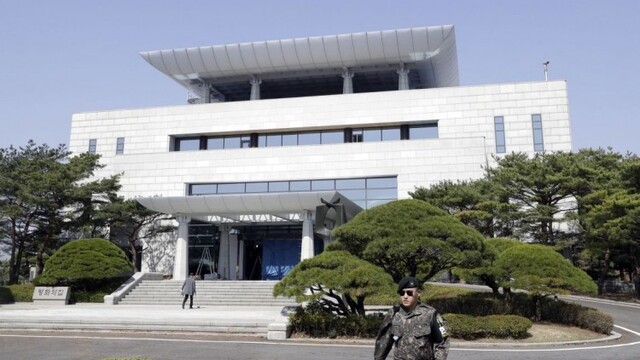 koreas-summit-panmunjom-39620-4378a088e9634cc9aabdf2c3f9a29506_7f000001-63e6-7174.jpg