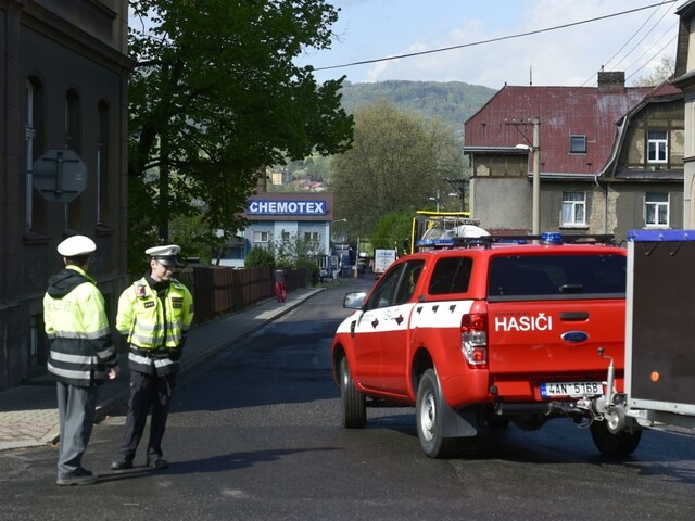 Na mužovi v obchodnom dome horelo oblečenie, bol opitý a zranený