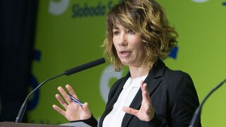 Matečná vraj od farmárov utiekla. Nicholsonová chce, aby odstúpila