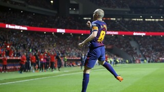 Iniesta po sezóne v Barcelone končí, ďalej by mal pokračovať v Číne