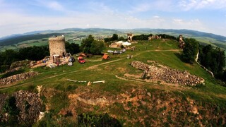 Aktivisti odkryli časť známeho hradu, o ktorej sa storočia nevedelo