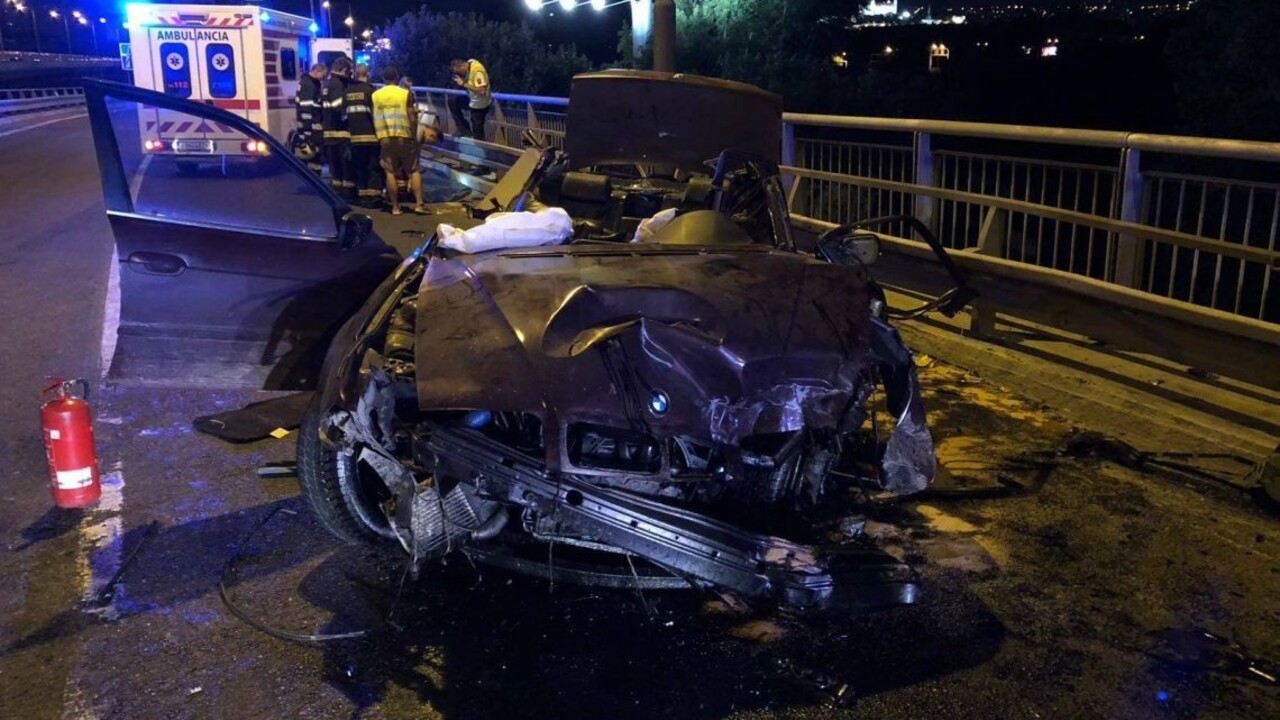 Mladý šofér BMW neprežil haváriu na D1, nikdy nemal vodičák