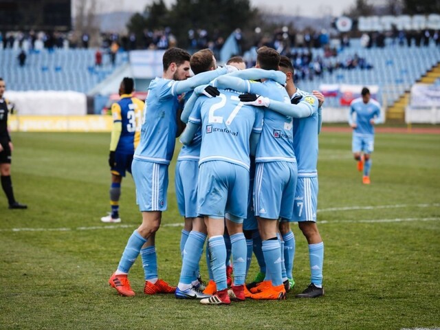 O trofej Slovnaft Cupu zabojujú skúsení Slovanisti s Liptákmi