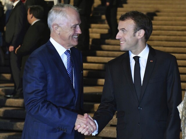 Macron navštívil Austráliu, chce posilniť obranné väzby