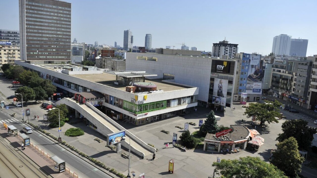 Kľúčové bratislavské námestia sa majú dočkať obnovy