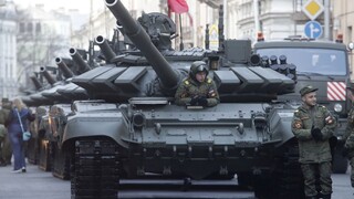 Najviac financií dávajú do armády USA, ruské investície klesli