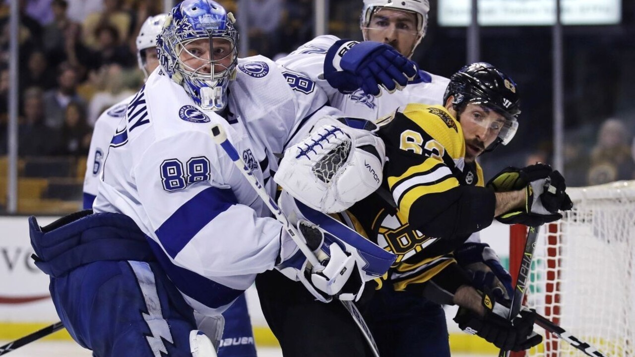 NHL: Tampa Bay naložila Bostonu, o víťazstvo sa zaslúžil Čech