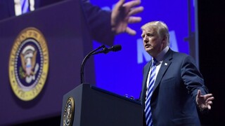 Trump podporil právo držať zbraň, na konferencii spomenul i Francúzsko