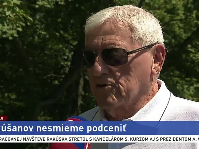 Rakúšanov nesmieme podceniť, myslia si hokejové legendy