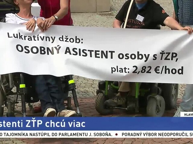 Asistenti ŤZP protestovali pred parlamentom, chcú viac