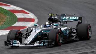 Prvé merané tréningy pred veľkou cenou Španielska boli v réžii Mercedesu