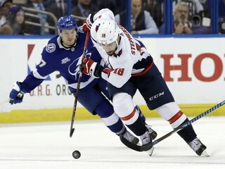 NHL: V prvom finálovom zápase dominoval Washington, bodoval Ovečkin