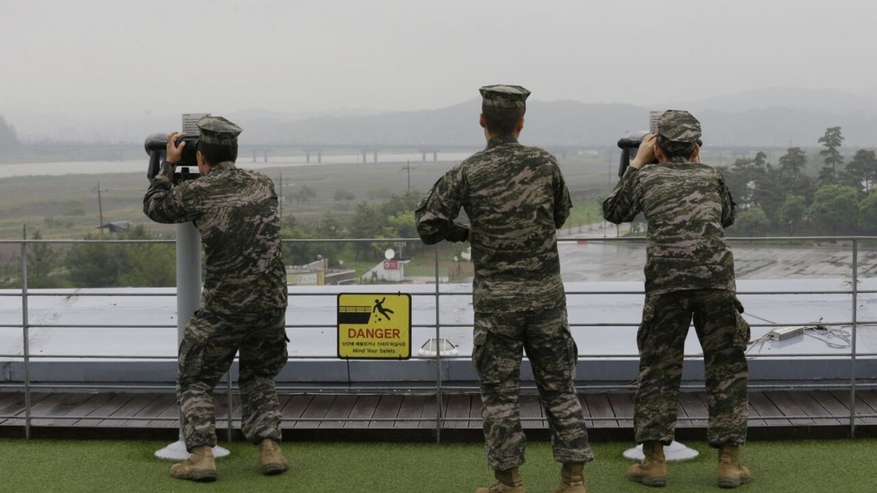 KĽDR vraj stavia plošinu pre novinárov, sledovať majú demolíciu