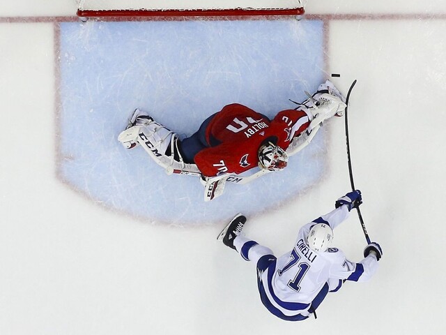 NHL: Washington vyhral nad Tampou Bay, o víťazovi rozhodne siedmy zápas