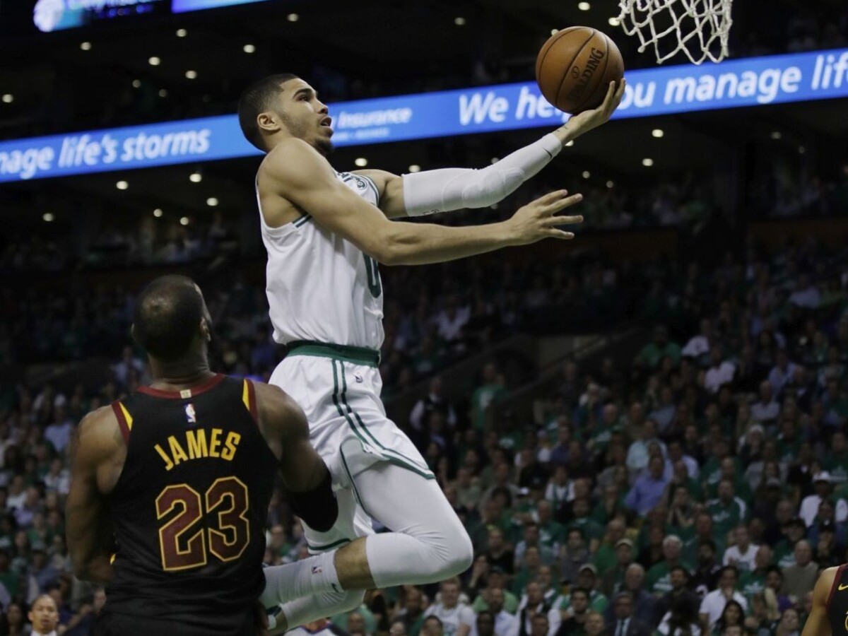 NBA: Boston je krok od postupu do finále, zdolal Cleveland