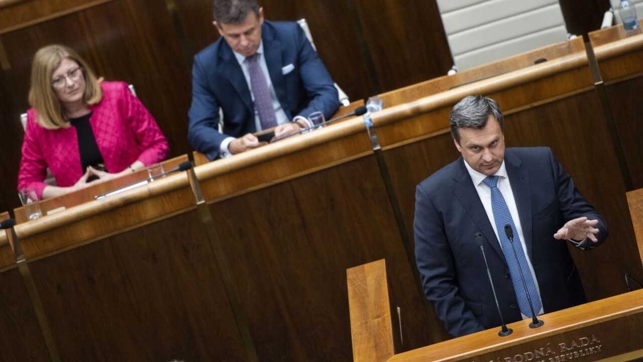 Podporovali mafiu, tvrdí SaS o agrorezorte. Vytĺkajú kapitál, reaguje vláda