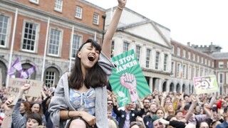 Íri si v referende odhlasovali zrušenie zákazu interrupcií