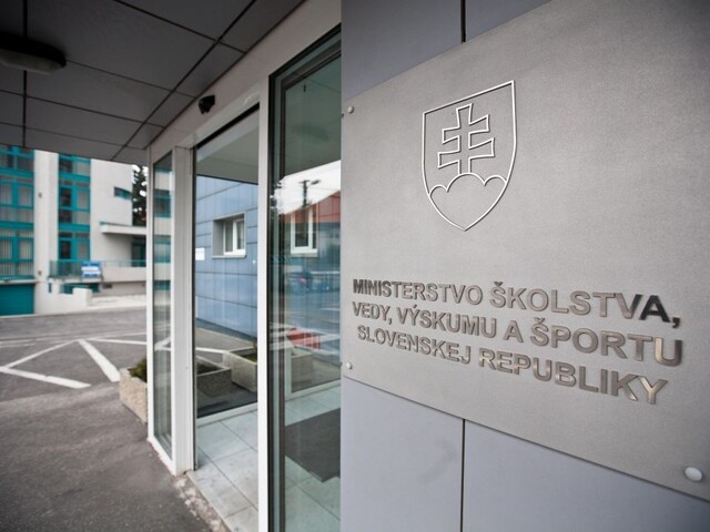 Ochrana osobných údajov sa týka aj škôl, MŠ vydalo odporúčania
