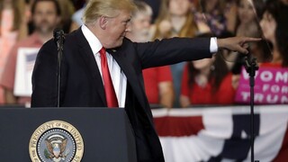 Za múr zaplatíte a budete sa z toho tešiť, odkázal Trump susedovi