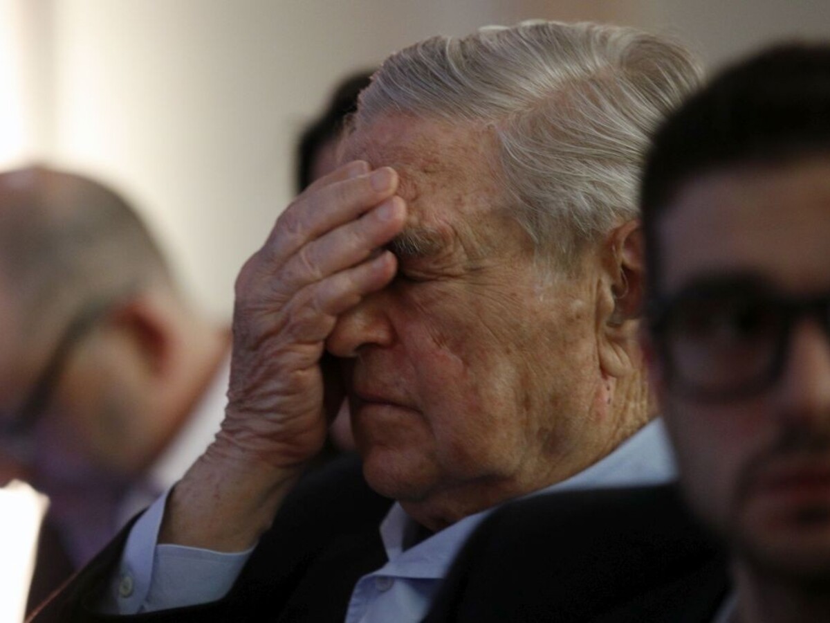 EÚ hrozí veľká finančná kríza, tvrdí Soros. Vidí tri hlavné riziká