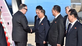Kimov poradca sa stretol s Pompeom, zachraňujú summit lídrov