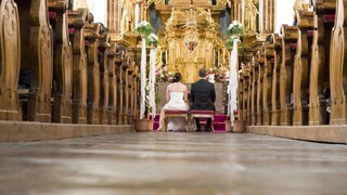 Slováci sa do svadieb nehrnú, rozvodovosť však každoročne stúpa