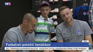 Futbalisti potešili fanúšikov na spoločnej autogramiáde