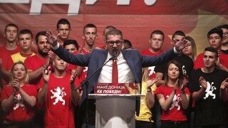 V Macedónsku protestovali proti zmene názvu krajiny, žiadajú predčasné voľby