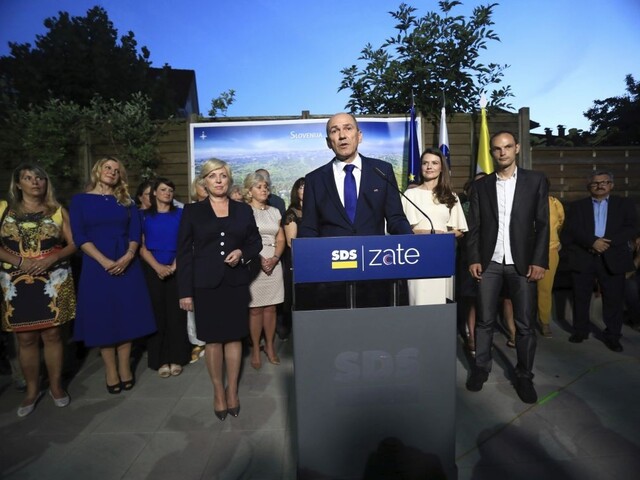 Slovinské voľby vyhrala strana expremiéra, o vláde musí rokovať