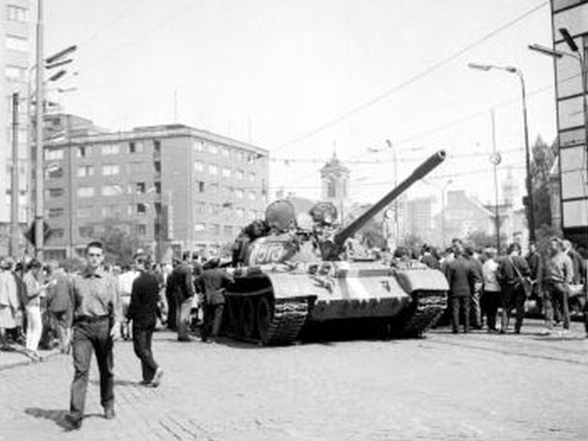 OĽaNO chce v kalendári nové pamätné dni, pripomenú okupáciu